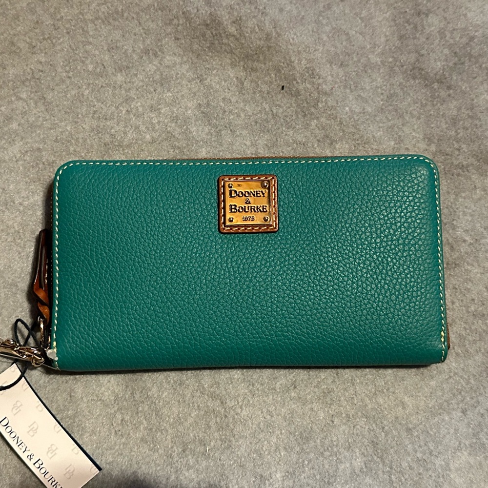 NWT Dooney and Bourke full size zip wristlet